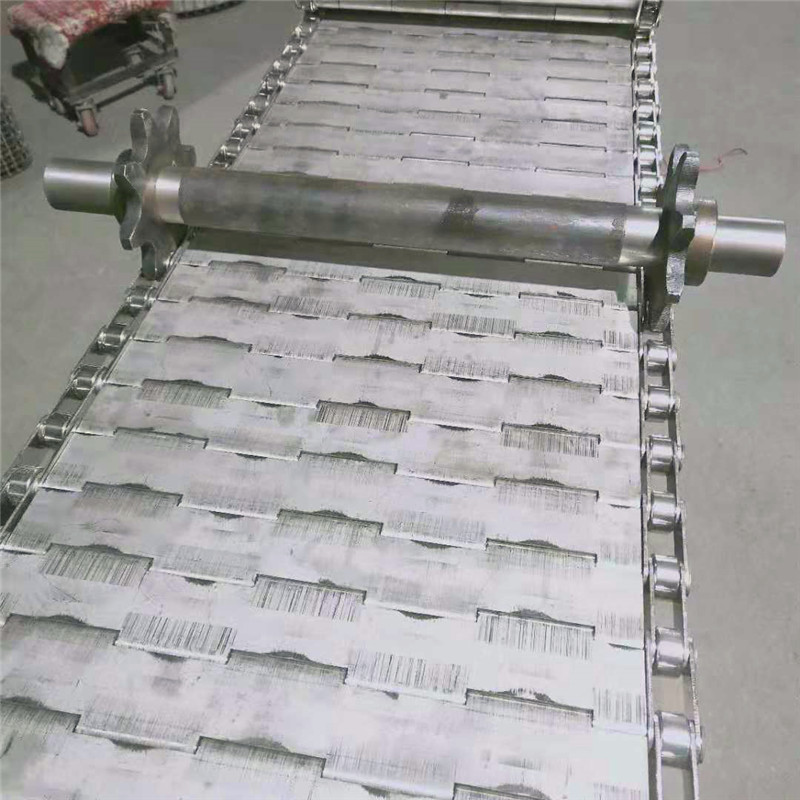 汽配件組裝流水線鏈板輸送帶